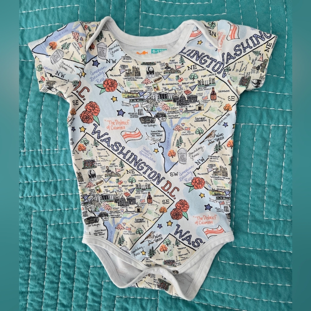 Fish Kiss Washington DC Onesie 6-12m